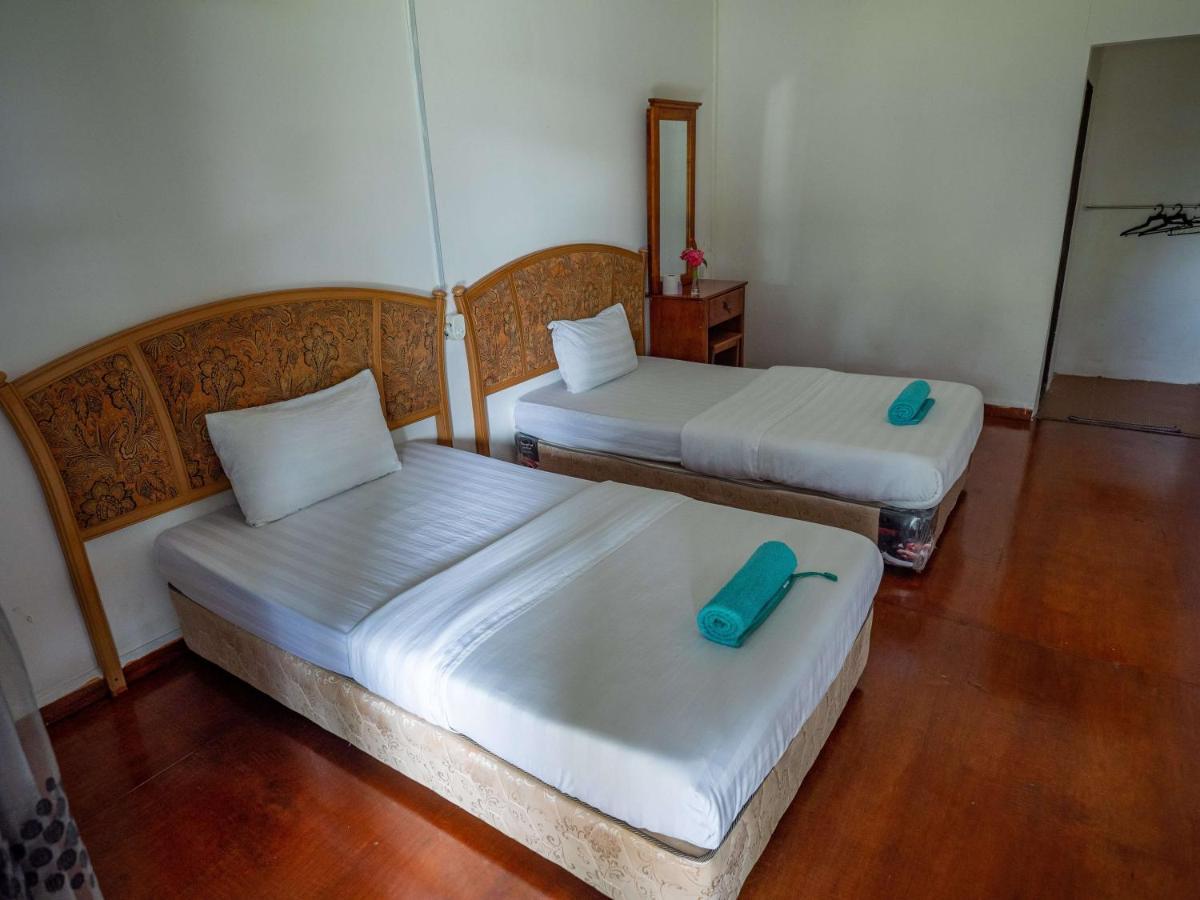 Benarat Lodge Mulu Exterior photo